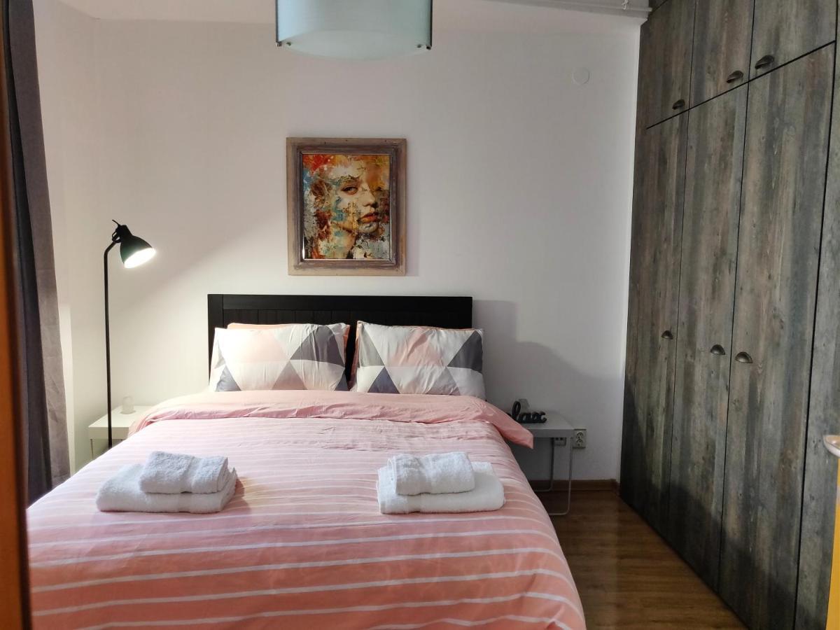קראלג'בו Apartman Lori M מראה חיצוני תמונה